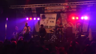 VISION DAYS - Prázdní lidé Live 17.10.2015 Punkovej večírek Vrchlabí