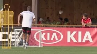 World Cup - Thomas Müller's Wayward Shot Hits Man In The FACE At Table Of Diners! Germany Training