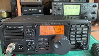 Icom IC-7200 versus IC-746