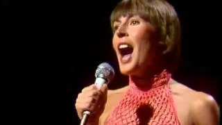 Helen Reddy  I Am Woman, from The Midnight Special, 1975..flv