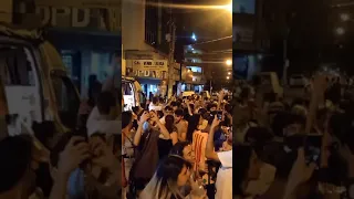 Galera cantando Marília Mendonça na Rua 8 (Goiânia)