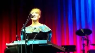 Flowers for Lisa Gerrard - DEAD CAN DANCE - Rising of the Moon/Wandering Star / Live / Moscow