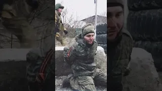 Пленный русский окупант в Украине.