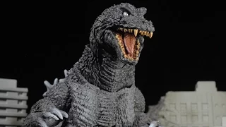 S.H.MonsterArts Godzilla (2001) (ゴジラ2001) Review