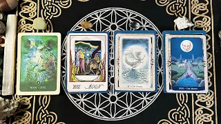 🌙 WHAT DOES THE MOON WANT YOU TO KNOW RIGHT NOW? 🌑 PICK A CARD ✨