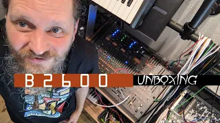 Behringer 2600 happy unboxing