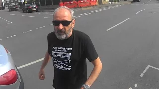 Kingston Cyclist Defends himself with D-Lock in Road Rage Attack (HV02 XZH)