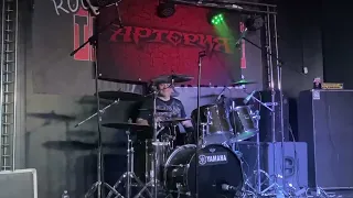 Игорь Черевко, соло на барабанах (группа «Артерия», Ярославль 21.05.22., клуб «Территория».)