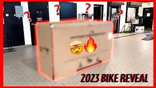 UNBOXING MY 2023 DUCATI PANIGALE V4S!!!