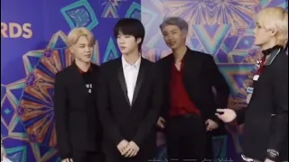 Namjin analysis-One typical body language when Namjoon gets jealous