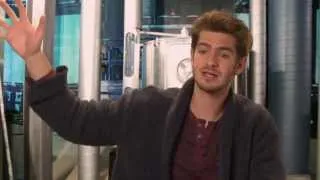 The Amazing Spider-Man 2: Andrew Garfied "Spiderman / Peter Parker" On Set Interview | ScreenSlam