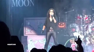Alice Cooper - Pinball Wizard/Suffragette City/Ace of Spades - October 29, 2016