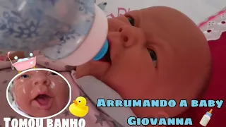 Arrumando a baby Giovanna para ir dormir na casa da vovó!🙏😃|Alimentando e dando banho|🧼🛁[🍼🥣...]