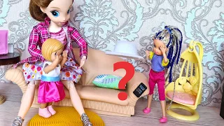 THE INVISIBLE HAT🎩🤣🤣 Katya and Max are a funny family! Funny Barbie Dolls stories Darinelka TV
