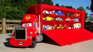 Tayo the Little Bus Toy☆Let's find character minicars at the park with Chuggington & Disney Cars!