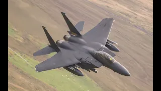 MACH LOOP - F-15 EAGLES STRIKING LOW - 4K
