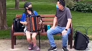 Accordion'll play and give you my violin! Accordion girl park teases eldest brother  a ”hawthorn tr