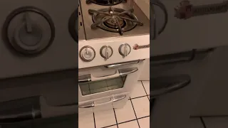 O’KEEFE & MERRITT STOVE oven solved