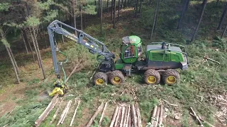 John Deere 1270G with a John Deere H480 Harvesting Head