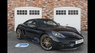 2020 70 PORSCHE 718 CAYMAN T PDK IN JET BLACK METALLIC WITH BLACK PART LEATHER