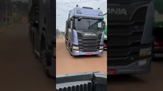 Scania r620 v8