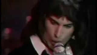 Queen : "Killer Queen" (1974) • Unofficial Music Video • HQ Audio • Subtitle Lyrics Option