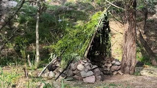 Building stone survival Shelter, solo survival CAMPING, Bushcraft hut, Adventures HL, Diy, ASMR