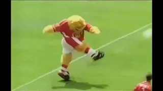 2002 Sugar Puffs Honey Monster Football Crazy Advert