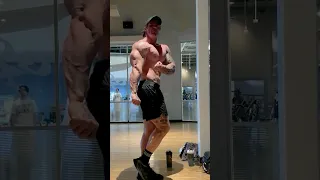 Calum Von Moger looks really impressive on his road to rebuilding his physique