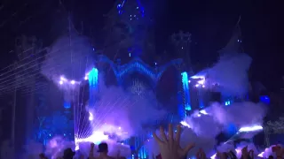 Tomorrowland 2015 (Belgium) - Dimitri Vegas & Like Mike: Wave Your Hands