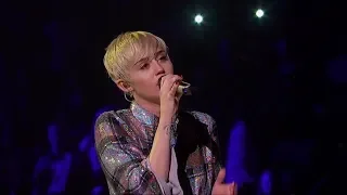 Miley Cyrus - The Scientist (Live at the Bangerz Tour)