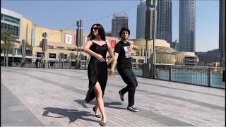 Девушка Танцует Супер В Дубае Бурдж Халифа 2022 Лезгинка Гандагана Чеченская Песня ALISHKA Acharuli