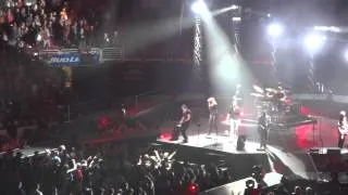 That's damn rock 'n roll Live - Eric Church & Joanna Cotten - Wells fargo center Phila 10/18