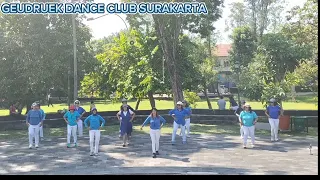 San Sanana Line Dance Chor@AndricoYusran(INA)&@naniekaizah3342 (INA) May 2024.Class#Geudruekdcs