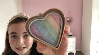 The Maisie Show reviews the Unicorn Heart Highlighter & Duo Chromatic Lipgloss