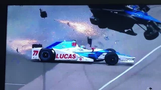 Scott Dixon and Jay Howard crash at 2017 Indianapolis 500