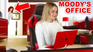 I BROKE Into MOODY'S REAL LIFE OFFICE And HACKED Her Roblox Account!