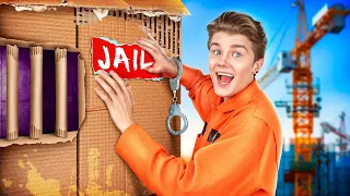 Rich Criminal VS Poor Criminal || We Built a Cardboard Jail