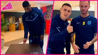 Foden, Rashford, Bellingham: England stars attempt the 'fork challenge'