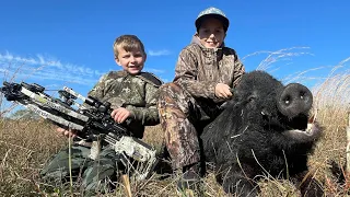Hunting Wild Hogs with a Modern Day Stick and String (Catch & Cook)