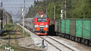 ВЛ80С-2037 встречает эп1м-805 с поездом Киров - Кисловодск