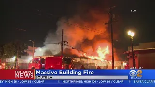 Large Fire Engulfs South LA Commercial Building