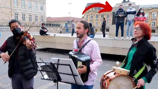 Yanko and his parents perform famous Ukrainian song "YA KOZACHKA TVOYA" in Bogota