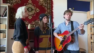 Alabama - Neil Young COVER (Oliver, Lisa, Maxine)