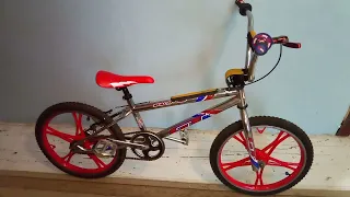 2000 gt Mach one 20" bmx bike