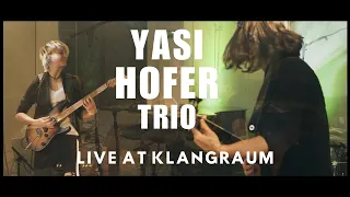 YASI HOFER Trio - TROUBLED - performed LIVE at Klangraum  l Instrumental Guitar Rock l