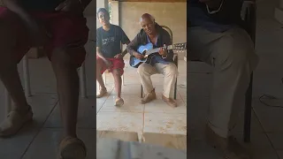 música ((Divinolândia ))