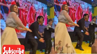 Amar Khan and Imran Ashraf dancing on larki achari during promotion