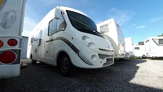 Rear washroom in 7.4m French motorhome : Fleurette Discover 74LJT