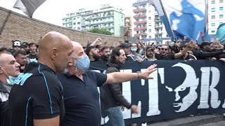 Roma-Napoli, Spalletti saluta i tifosi fuori al "Maradona"